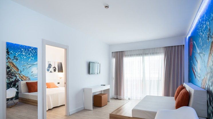 THB Ocean Beach Class